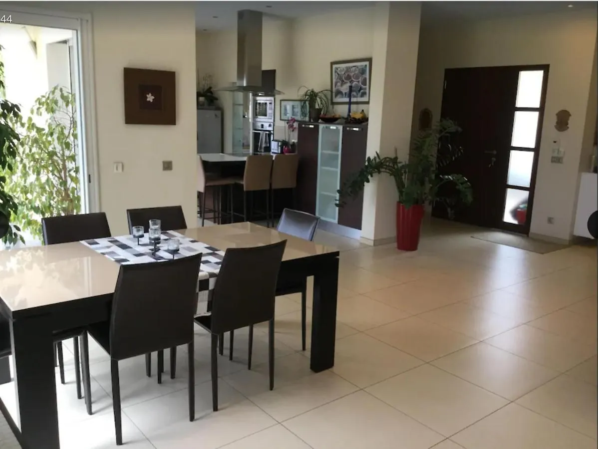 Luxueuse Villa Climatisee A Cannes Vallauris Francja